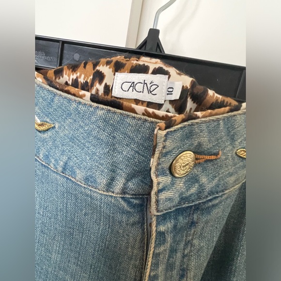 Cache Embroidered Jeans - Picture 3 of 6